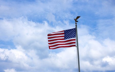 SC Blocks Trumph's Order to end birthright citizenship
